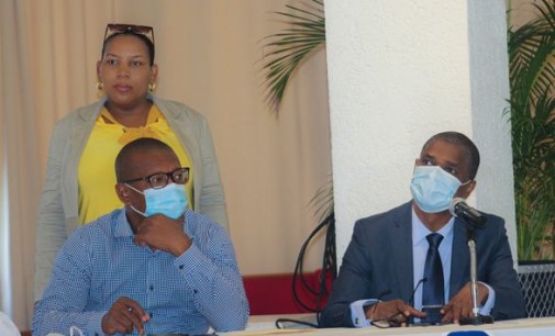 Le Ministre de l’Intérieur et des Collectivités Territoriales, M. Audain Fils BERNADEL, a pris part dans la matinée du vendredi 28 août 2020, à l’hôtel Montana, à la première causerie du MICT avec les élus locaux. En cette occasion, plusieurs dizaines de femmes, CASEC, ont fait part au Titulaire du Ministère, ainsi qu’aux techniciens de la Direction des collectivités territoriales, de leurs préoccupations pour leur section communale respective et des difficultés qu’elles éprouvent comme femmes et élues dans l’exercice de leurs fonctions.
