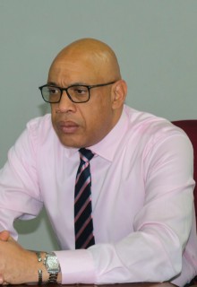 Jour J-1: Le Ministre Gonzague DAY en compagnie d’autres officiels du gouvernement, déjà au Barrage d’irrigation de Marion pour réviser les préparatifs de l’inauguration de cet ouvrage qui augure des jours meilleurs pour l’agriculture dans le Nord-est. Merci au Président MOISE !